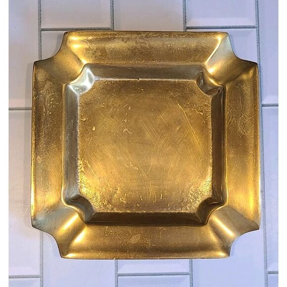 Vintage Solid Brass Square Ashtray/Cigar Trinket Dish Heavy 6"x6¼" EUC Study Den - Picture 1 of 4